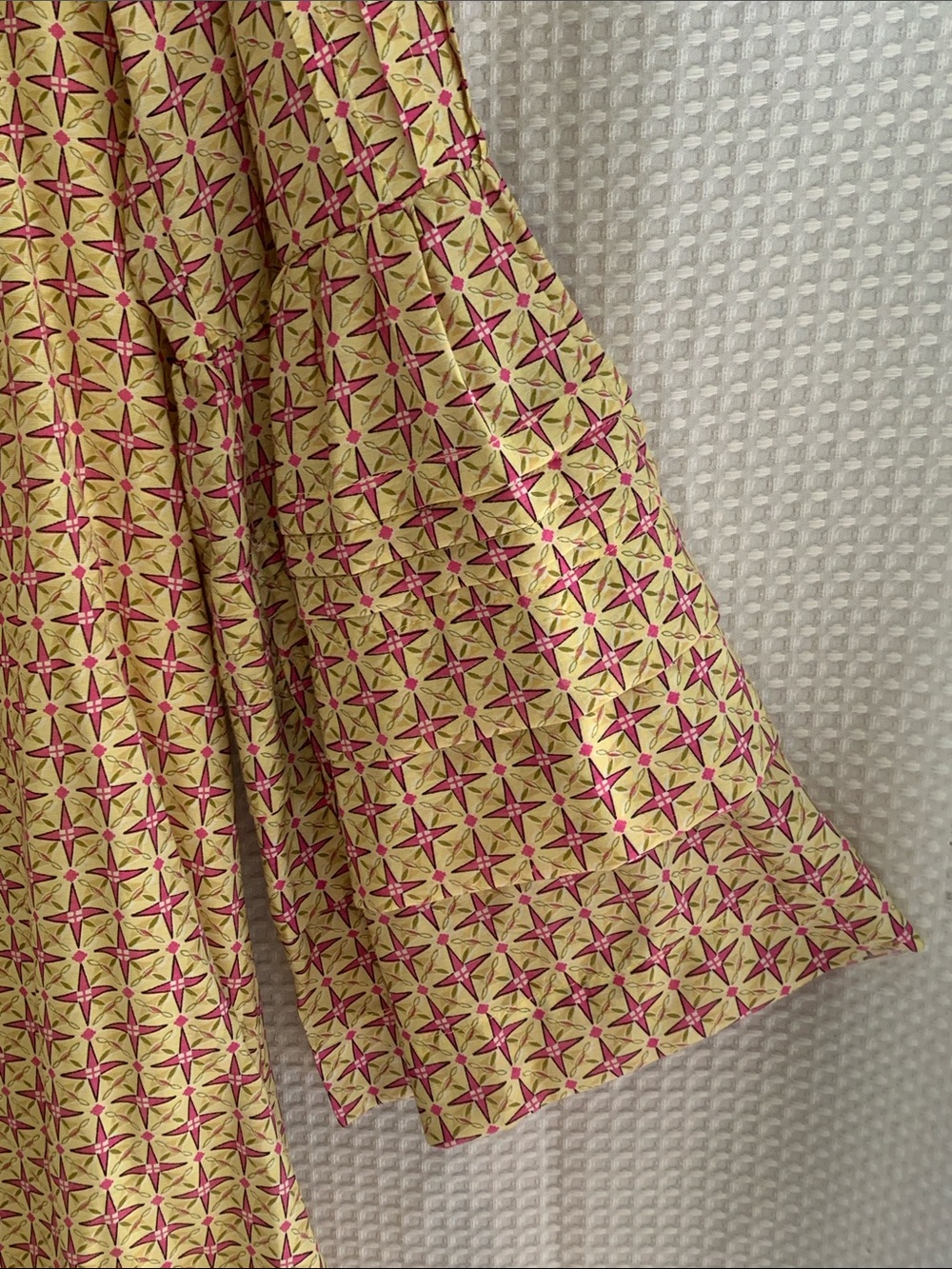 Yellow Patterned V-Neck Bell Sleeve boho cottagecore garden party Tunic top - Picture 3 of 9